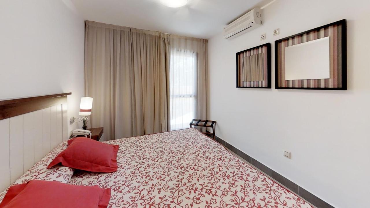 Leo Punta Umbria (Adults Only) Apartment Exterior photo