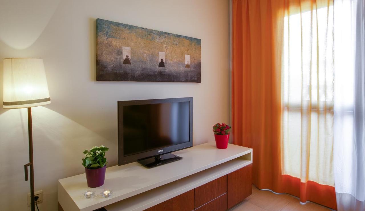 Leo Punta Umbria (Adults Only) Apartment Exterior photo
