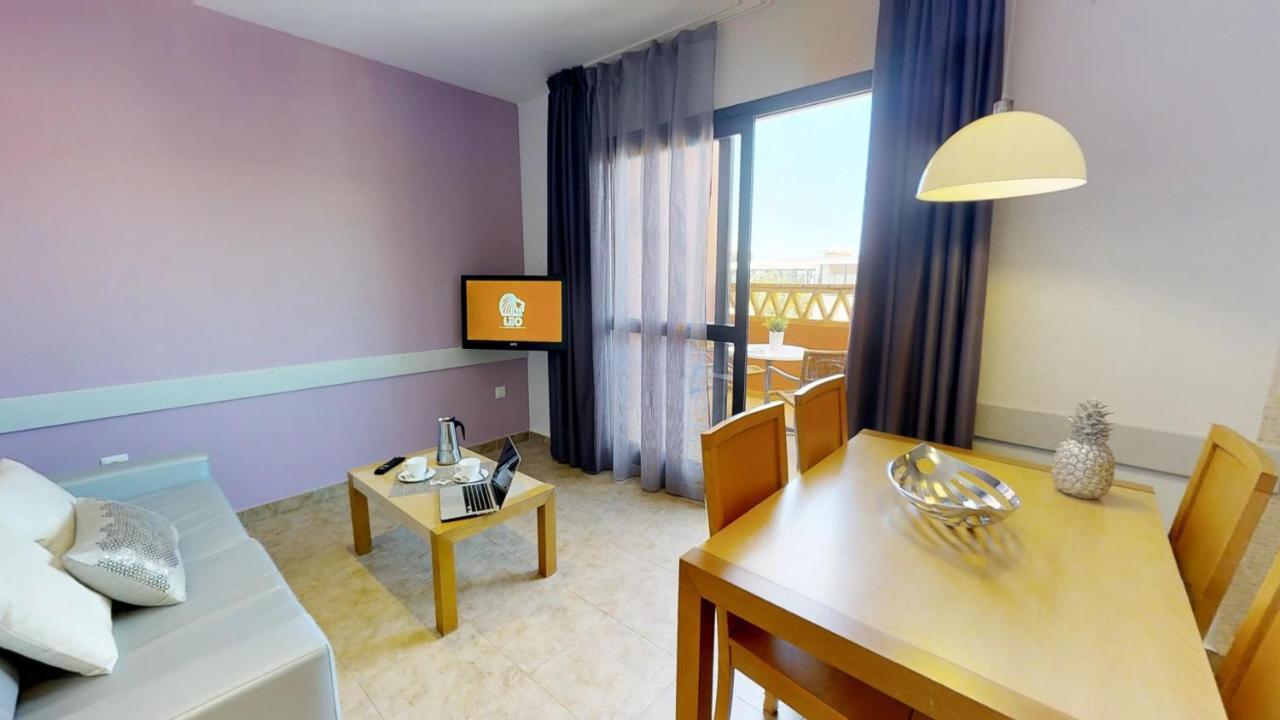Leo Punta Umbria (Adults Only) Apartment Exterior photo